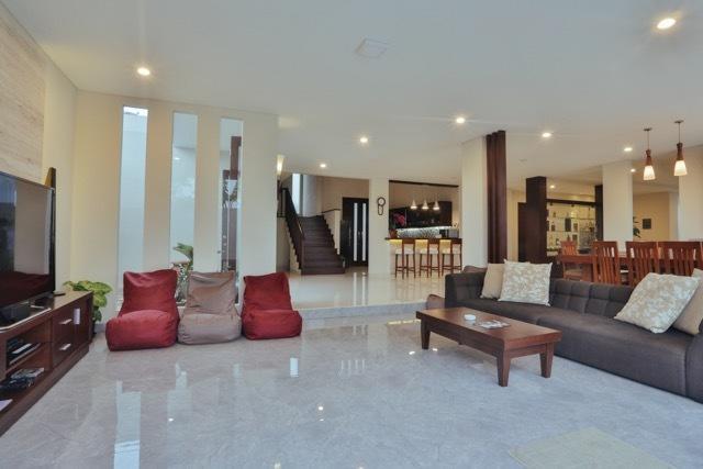 The Arnaya Villa Kuta  Exterior photo