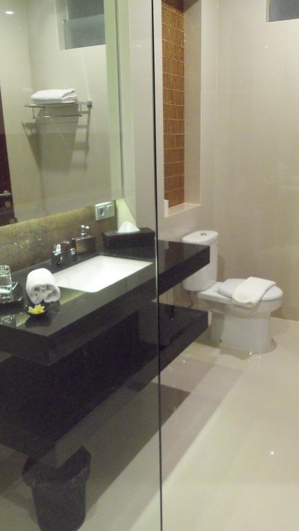 The Arnaya Villa Kuta  Room photo